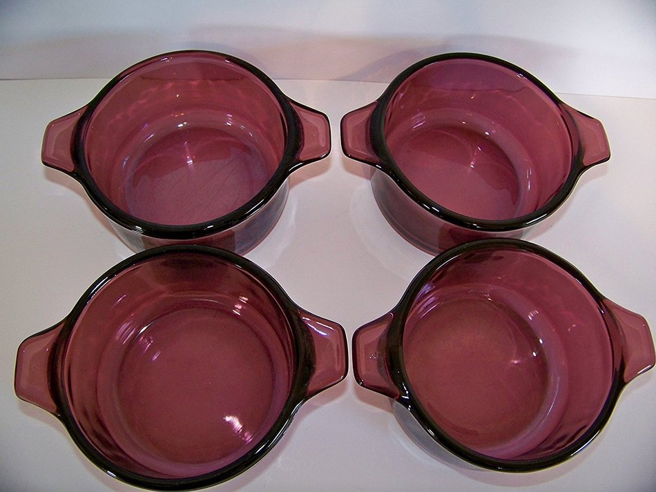 Dynaware Pyrorey Maroon Baking Dishes 4 Piece Christmas Decor Vintage N2