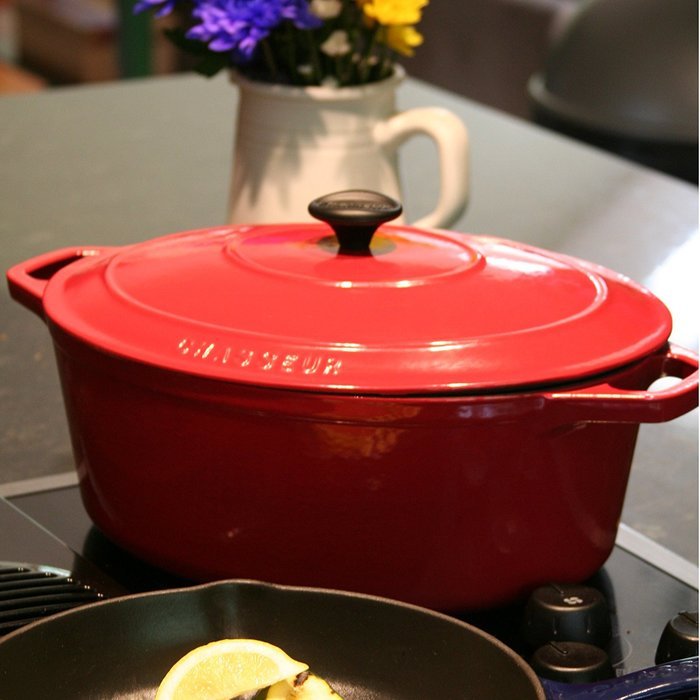 Chasseur 3.25-quart Black French Enameled Cast Iron Round Dutch Oven N3