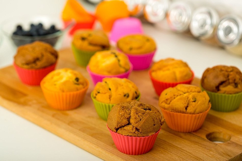 Theo's Bakeware Silicone Cupcake Liners, Round Shape Muffin Cups, Pack of 24 / 4 Colors Reusable & Nonstick Standard... N8