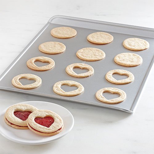 Pampered chef cookie sheet set