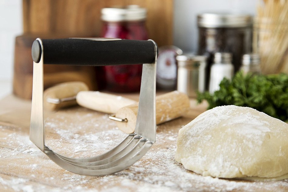 Pastry and Dough Cutter with Comfort Grip