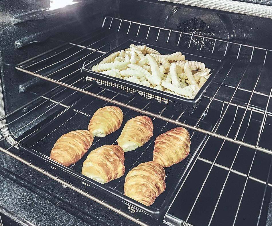 Oven Crisper Trays &ndash; Set of 2 Non-stick Mesh Crisper Trays &ndash; Perfectly Crisp Fries, Chicken Tenders, Tater Tots... N2