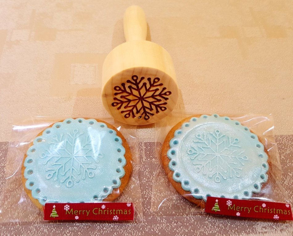 Fondant cookie stamp, cookie decorating stamp, imprint cookie stamp, snowflake design N4