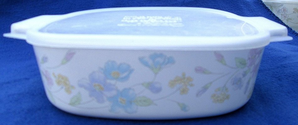 Corning Ware A-2-B Pastel Bouquet Casserole with A-2-PC Storage Lid