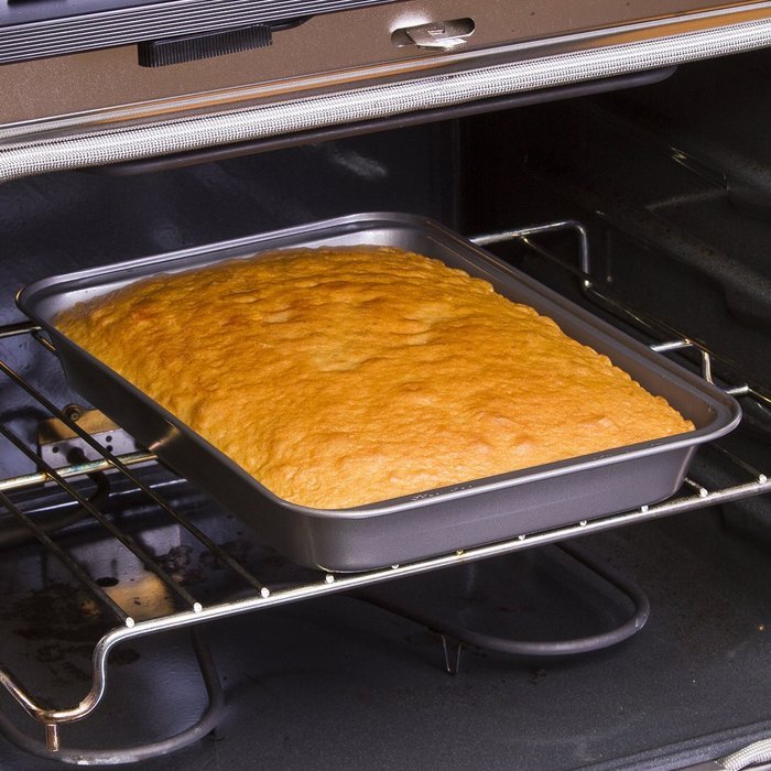 Ecolution Bakeins Lasagna and Roasting Pan &ndash; PFOA, BPA, and PTFE Free Non-Stick Coating &ndash; Heavy Duty Carbon Steel... N6