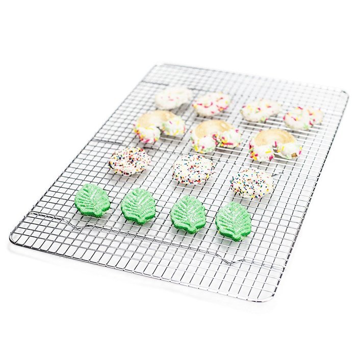 Huji Wire Chrome Plated Steel Cooling Rack Oven Safe (17" x 11.75") (1) N14