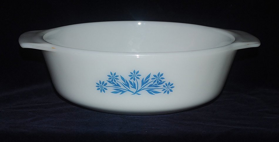 Vintage Fire King 1 Quart Blue Cornflower Casserole