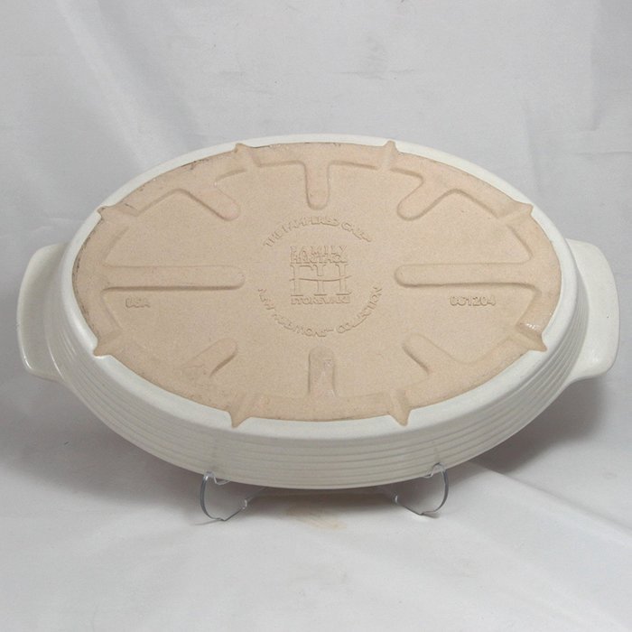 The Pampered Chef Oval Baker N3