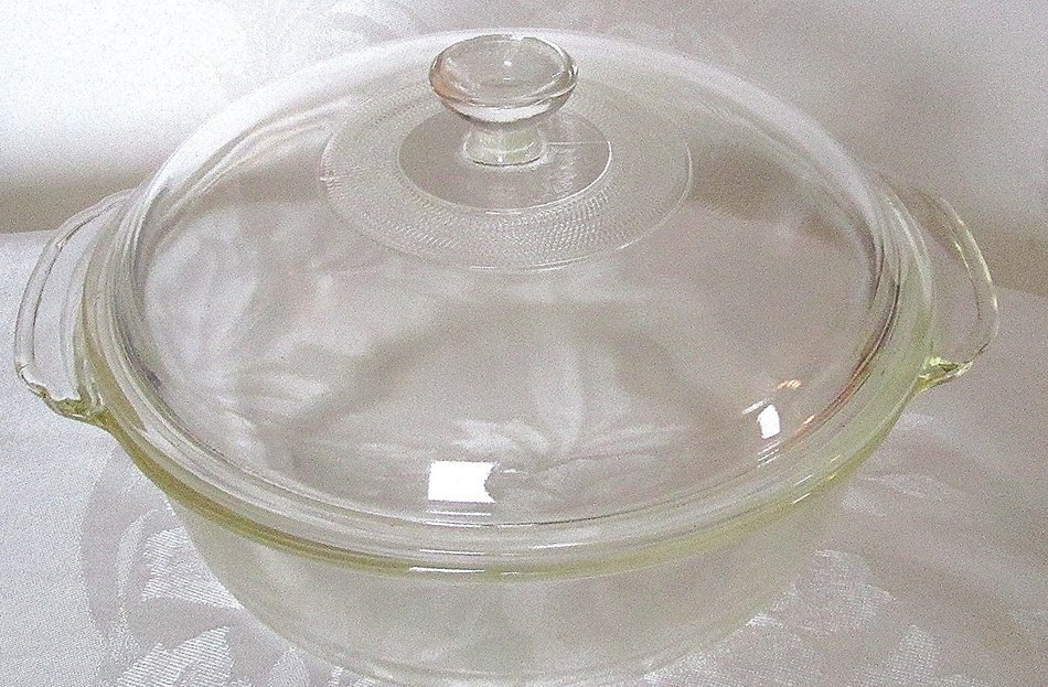 Fire King 1-1/2 Quart Clear Glass Covered Casserole with Handles N2