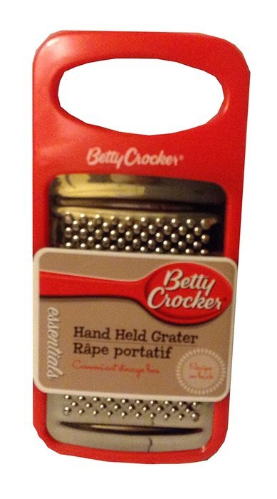 Betty Crocker Baking Kitchen Gift Set - 1 Strainer, 1 Handheld Grater, 1 Kitchen Scissors, 1 Spatula, 1 Kitchen... N4