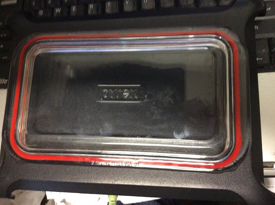 Pyrex 7214c Bake, Serve , and Store Replacement Lid 9.5 " X 4.5 "
