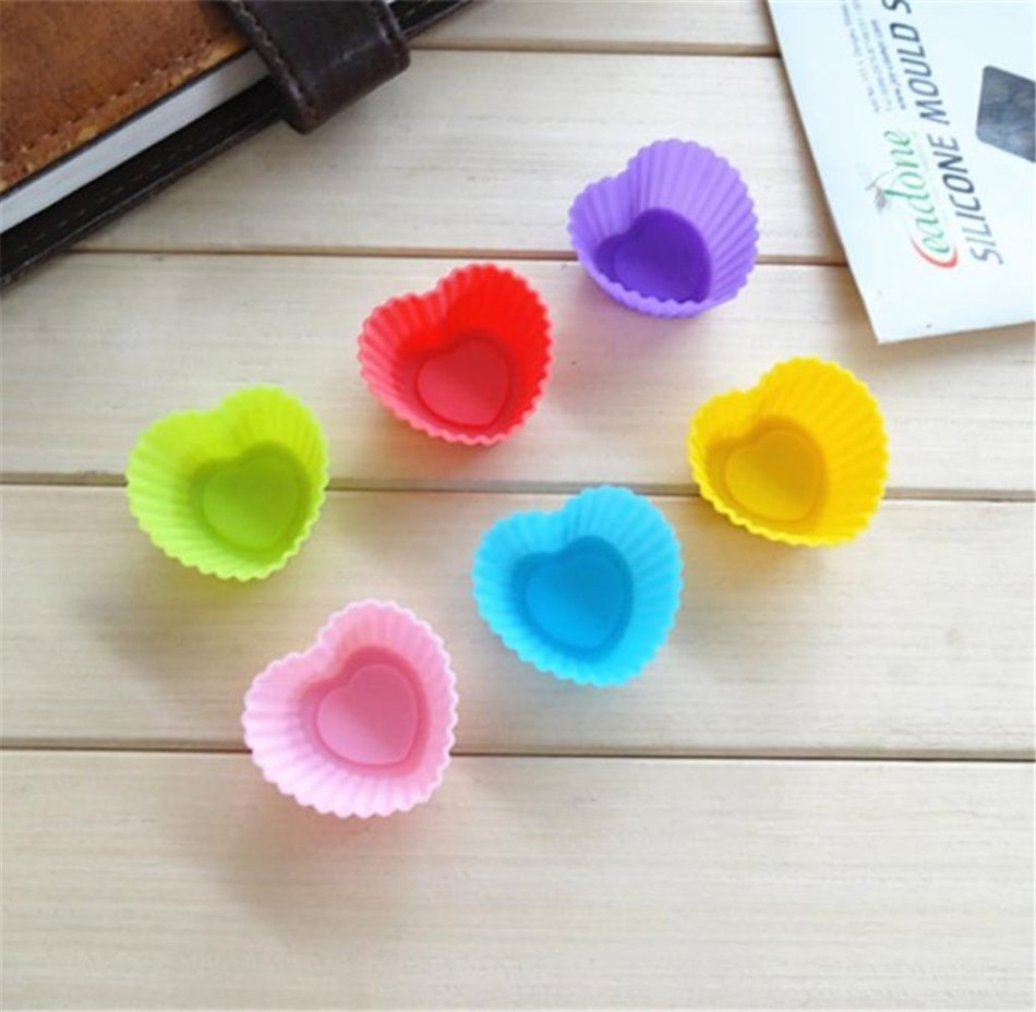 Tosangn 12pcs Standard Size Colorful Silicone Muffin Cup Liners Baking Cupcake Molds (Type D) N12