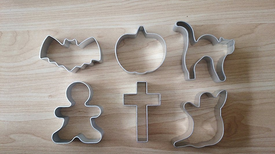 Kakaxi(TM) Chrismas Cookie Cutter Metal Cookie Cutter Set6-Piece(Batman,Pumpkin,Cat,Child,Cross,Ghost) N6