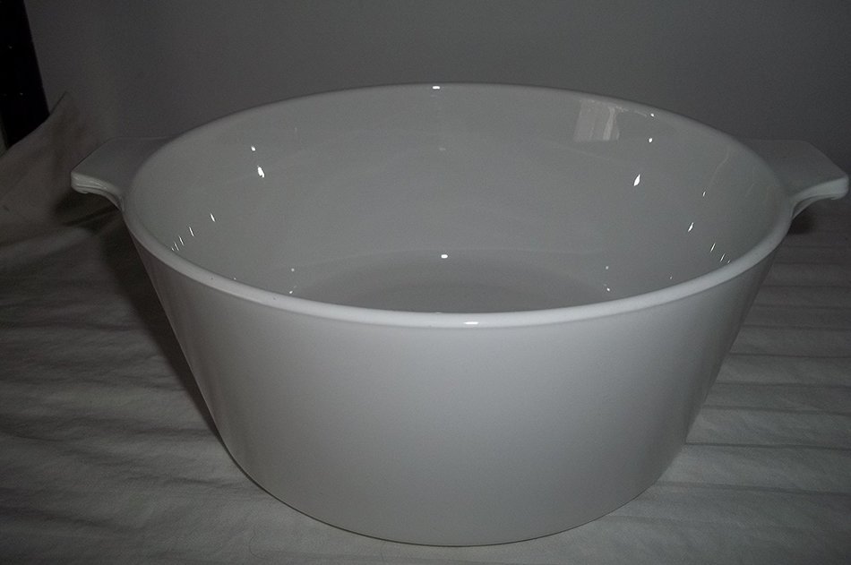 Corning Ware B-2 1/2-B Just White Round 2 1/2 Quart Baking Dish