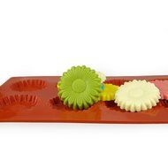 MIREN 8-Cavity Chrysanthemum Shape Non Stick Silicone Mold For Making Cake, Cookie, Chocolate, Pastry, Candies... N4