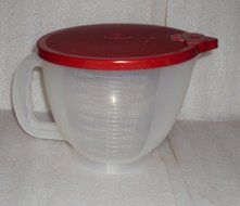 Vintage Tupperware 8 Cup Batter Bowl Mix N Stor Measuring Pitcher, Sheer w/ Red Seal