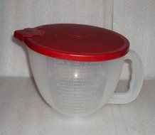Vintage Tupperware 8 Cup Batter Bowl Mix N Stor Measuring Pitcher, Sheer w/ Red Seal N2