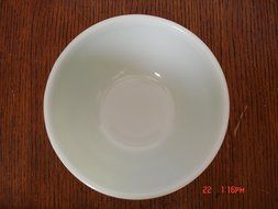 Vintage Pyrex Olive Green 1.5 Quart Bowl N3