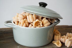 Creative Co-Op 4Piece Stoneware Round Mini Bakeware Set with Lids &amp; Handles, , Multi-Colored N3