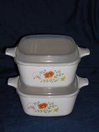 (2) Pair Of Corning Ware " Wildflower - Wild Flower " 700ml Casseroles w/ Plastic Lids - P-43-B USA