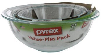 Pyrex 3-Piece Glass Mixing Bowl Set, with 3 Red Lids N2