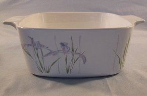 Corningware Shadow Iris Vintage Square Casserole 1 1/2 L