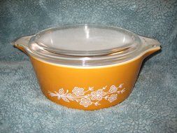 Vintage Pyrex Large Butterfly Gold 2 1/2 Quart Cinderella Covered Casserole Baking Dish w/ Clear Lid
