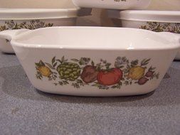 Corningware Spice of Life Petite Pan Individual Casseroles Set of 4 with Lids (multi) N3