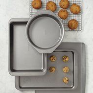 Cake Boss Basics Nonstick Bakeware 10-Inch by 15-Inch Covered Cookie Pan, Gray N5