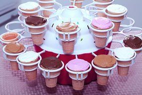 Mrs. Fields Dessert Diva All-in-One Dessert Carrier and Server, Red N16