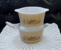 Pyrex Forest Fancies 1 qt. Covered Casseroles (2)