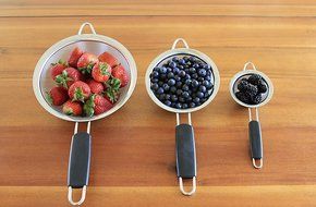 Cucinare Food Strainer Set- Premium Stainless Steel Fine Mesh Strainers, Colanders and Sifters- 3 Sizes N3