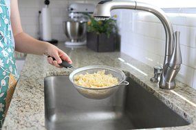 Cucinare Food Strainer Set- Premium Stainless Steel Fine Mesh Strainers, Colanders and Sifters- 3 Sizes N5