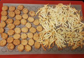 Homankit Silicone Baking Mat for Macarons, Full Sheet Size 15 3/4" x 23 5/8" Coffee, Reusable Non-Stick Liner... N4