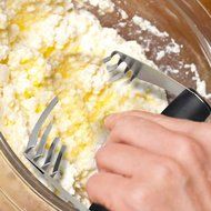 PNBB stainless steel Dough Blender With Silicone Bowl Scraper Set of 2 Random Color N6