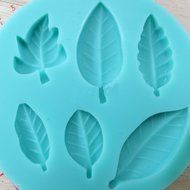 niceeshop(TM) 4 Cavity 3D Feather Shape Silicone Cake Mold Candy Jelly Fondant Making Mold Tools,Random Color N17