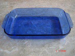 Pyrex Cobalt Blue Casserole Dish Set w/Insulated Carring Case N3