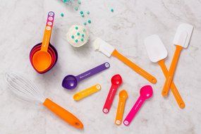 Baker's Secret 18 Piece Kids Baking Set, Multicolor N8