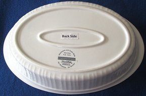 Corning Ware French White Stoneware Large 4 Quart Oval Casserole with Lid N4
