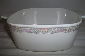 Shangri La 1 1/2 Quart Centura By Corning Baking Dish