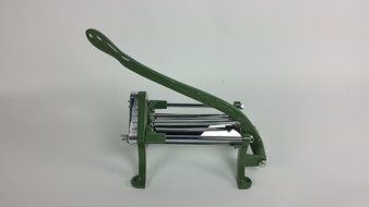 Foodservice Essentials (FFC-50) Commercial French Fry Cutter (1/2-Inch Blade, Die Cast Iron, Green) N6