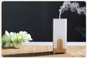 HICBOX Mini car usb perfume diffuser car air purifier ultrasonic wood grain humidifier (Black) N3