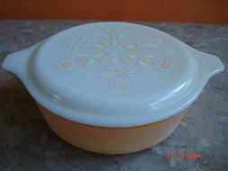 Vintage Pyrex Covered 4pc Bakeware Set N3