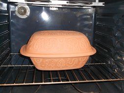 Romertopf 113 Glazed Clay Baker w/ Cookbook Large Casserole and Roaster Terra Cotta N6