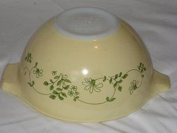 Vintage Pyrex Pale Yellow &amp; Green Shenandoah 750 ml Cinderella Mixing Nesting Batter Bowl USA #441