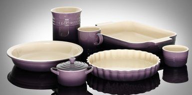 Le Creuset Stoneware 12-1/2-by-9-1/2-Inch Rectangular Baking Dish, Cassis N3