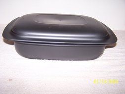 Tupperware UltraPro 3.5qt Lasagna Pan With Cover Cosmos