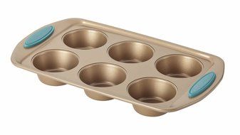 Rachael Ray Cucina 4-Piece Bakeware Set, Latte Brown with Agave Blue Handle Grips N3