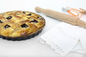 Cake Pans Set - Spring Form Pan With Removable Bottom, Tart Pan &amp; Loaf Pan &ndash; Round Cake Pans&ndash; Dishwasher Safe... N4