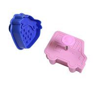 Set of 28 plastic plunger cookie cutters by Kurtzy TM N3